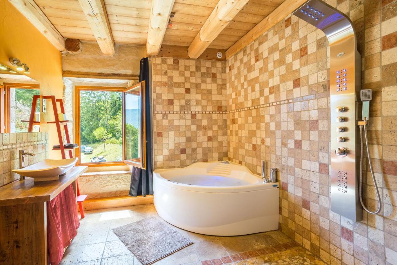 Les Esseroliettes Nature & Spa Arith 외부 사진